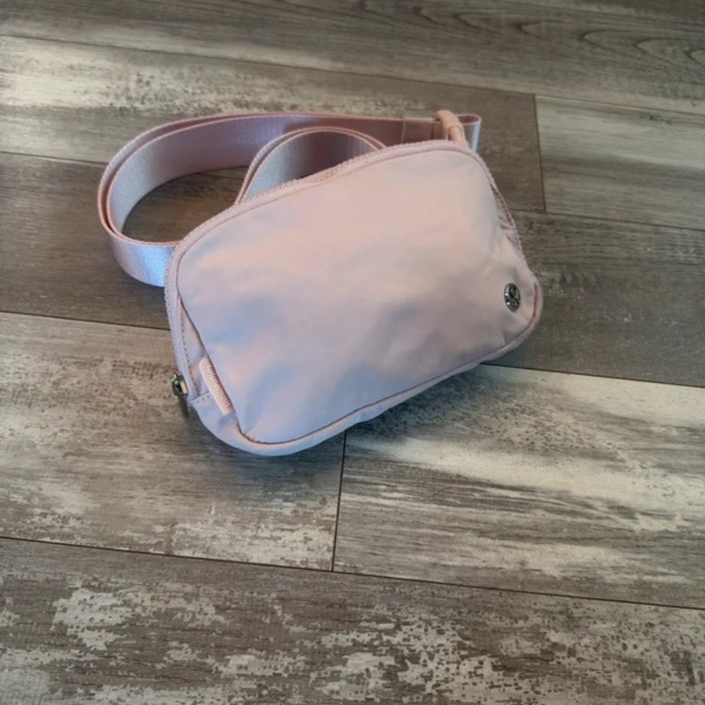 lululemon athletica Blush Pink Compact Crossbody Bag - Picture 5 of 5